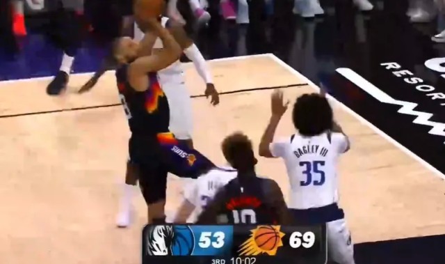 开云网页版中国官网-狄龙下半场回来后接连取分，太阳领先独行侠到16分